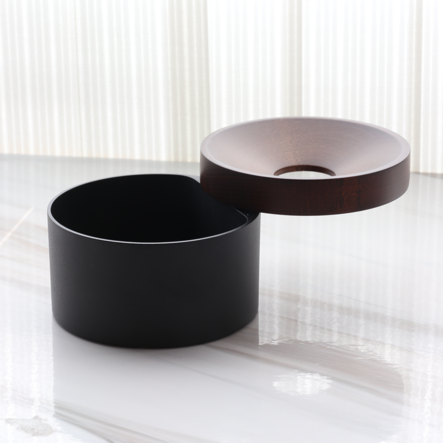 mordeco Revov Coin Container