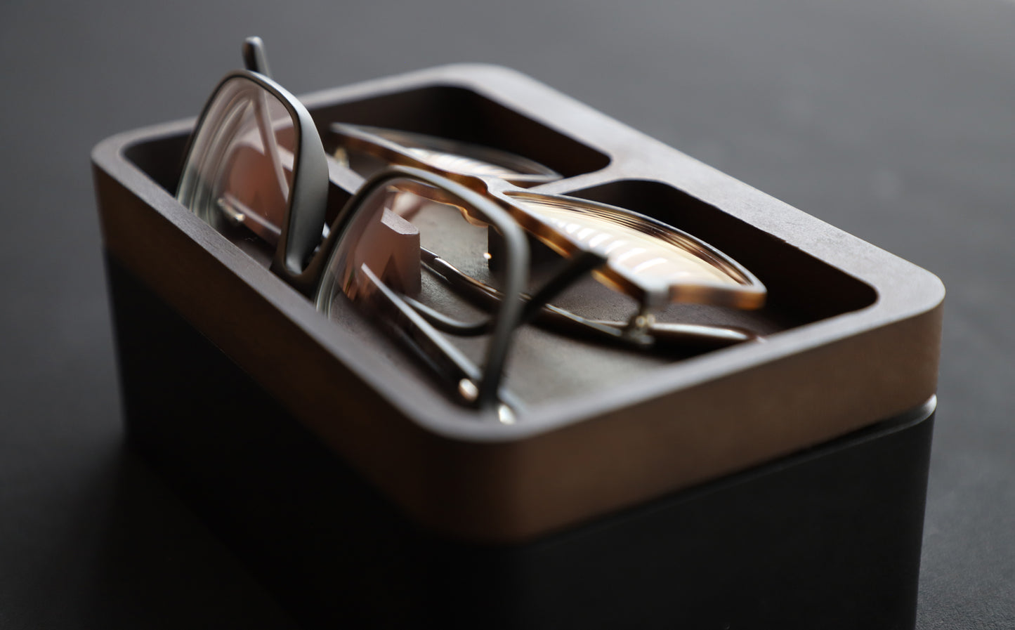 Revov Tray Box Wood Lid(Demo)